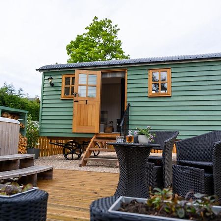 Driftwood & Hot Tub Villa Fort William Luaran gambar