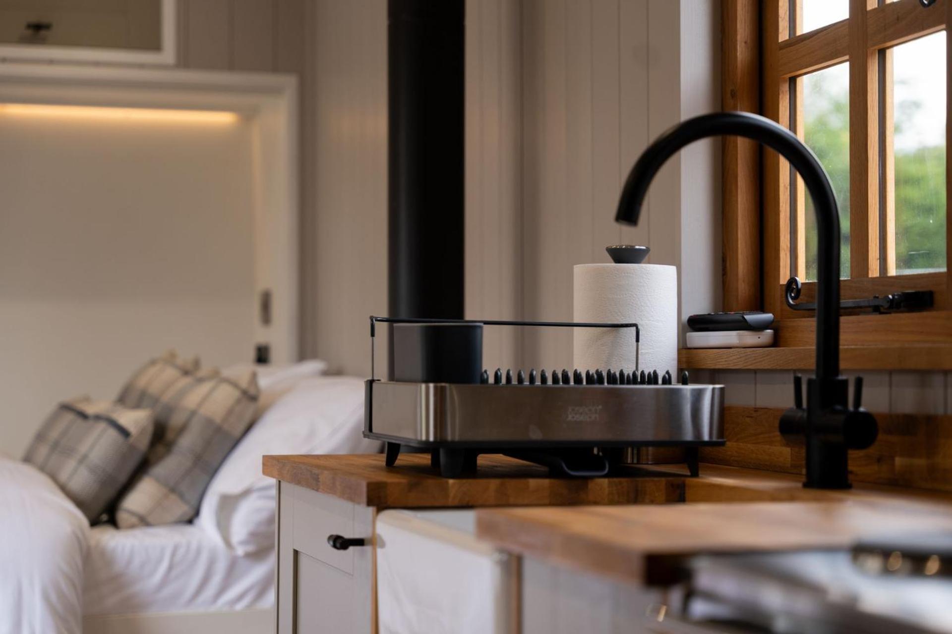 Driftwood & Hot Tub Villa Fort William Luaran gambar